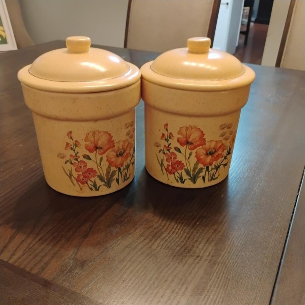 Vintage treasure craft cannisters